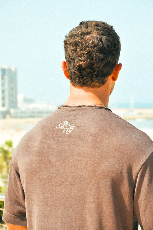 חולצת פשתן קצרה חום מדברי